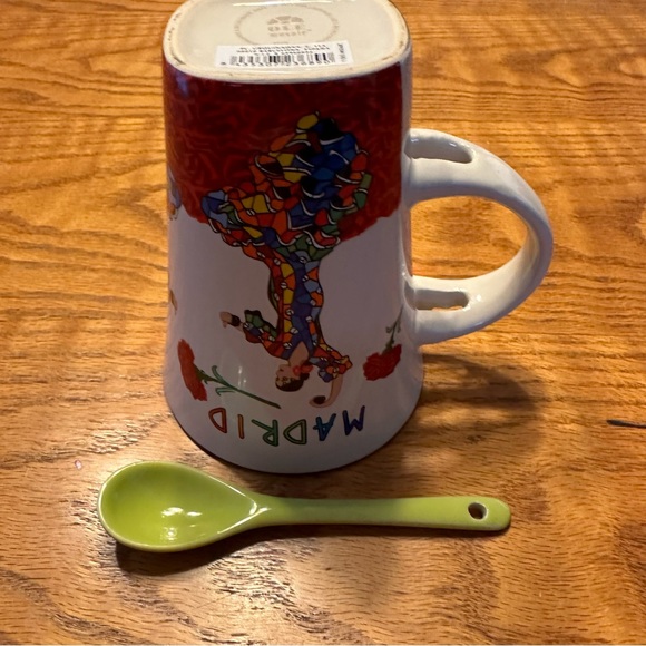 Souvenir Coffee Mug With Spoon - Picture 9 of 11